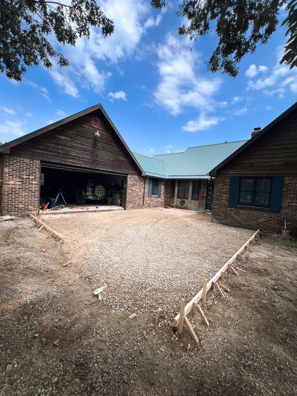 Gallery photos for Concrete Driveway Makeover in Overland Park: Image #2