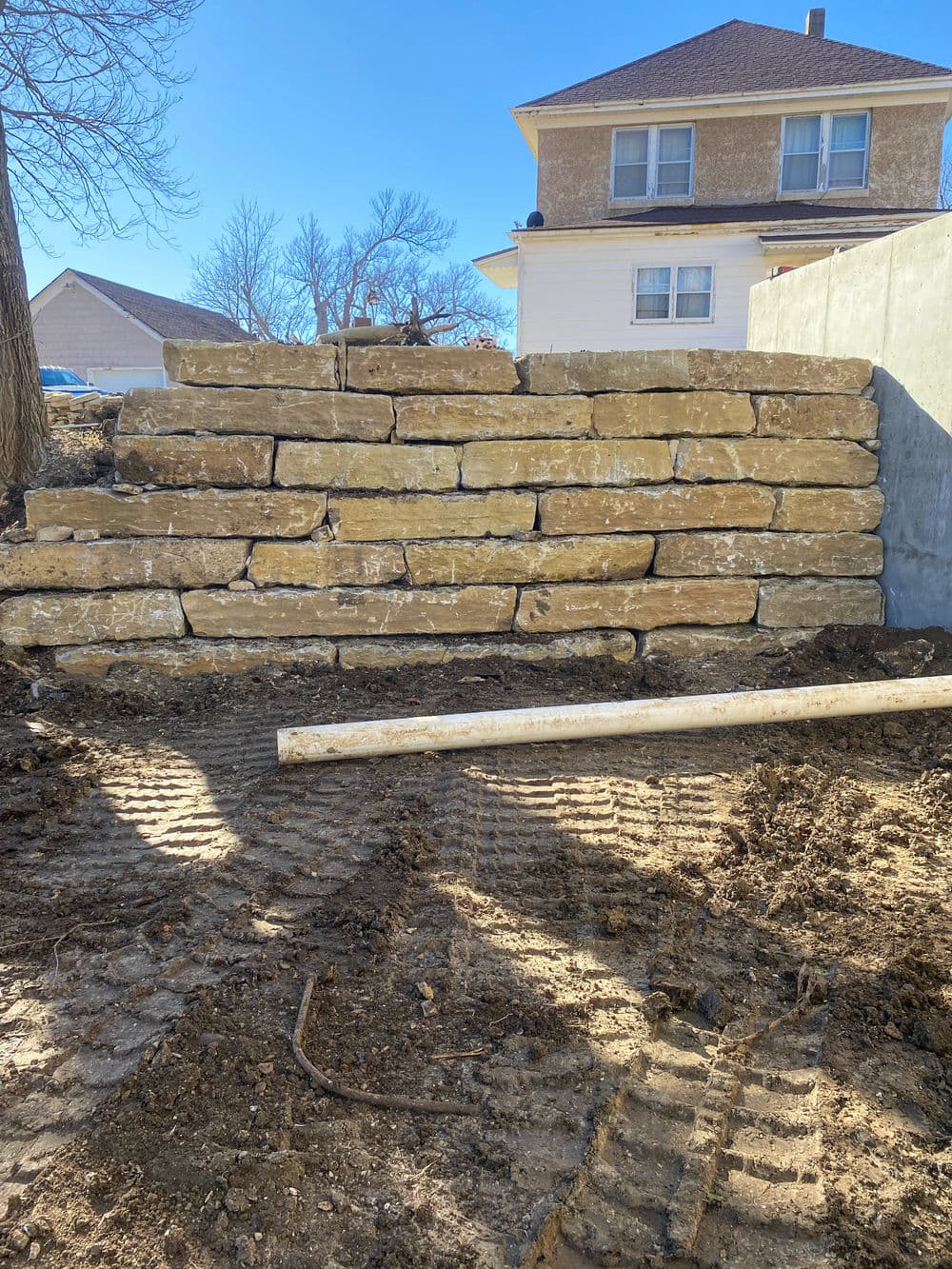 Project Limestone Retaining Wall Installation in Overland Park image